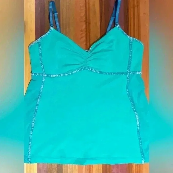 Lululemon Caribe Conditioning Gulf Undulation Tank, size 12 - Picture 10 of 12